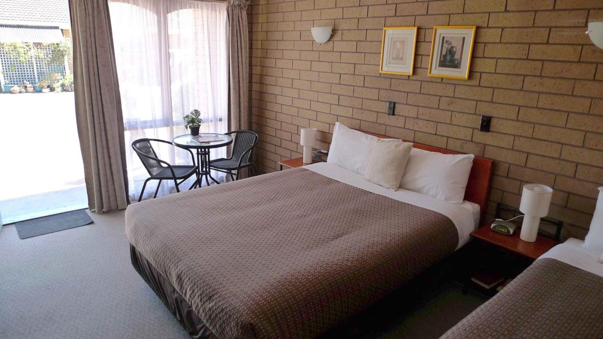 Rippleside Park Motor Inn Джелонг Экстерьер фото