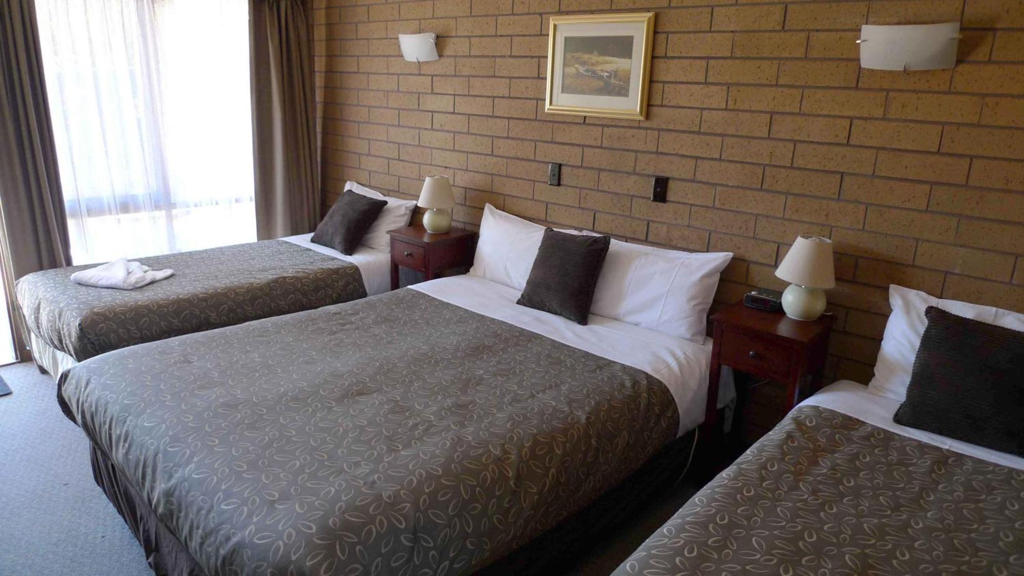 Rippleside Park Motor Inn Джелонг Экстерьер фото